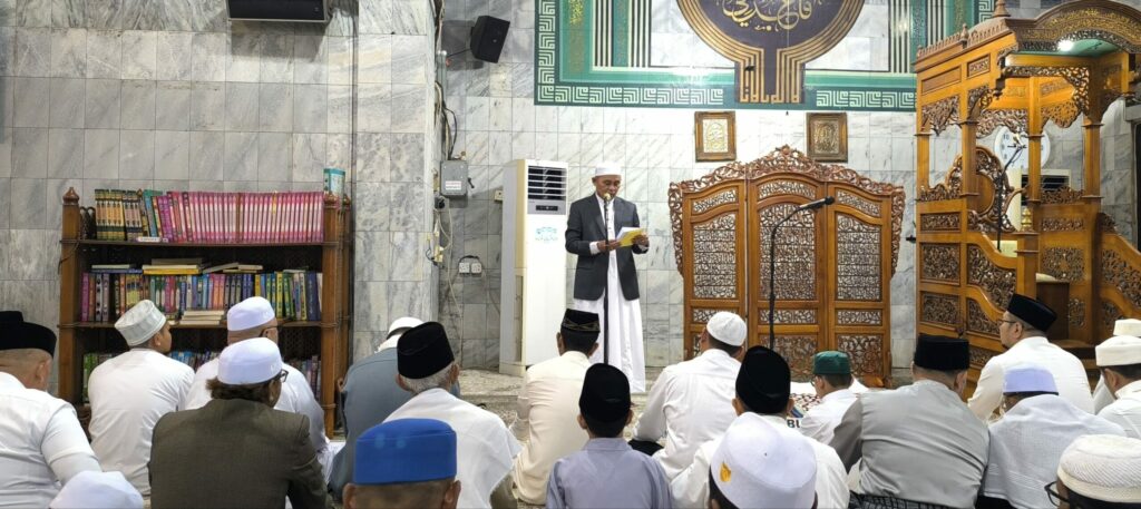 098190fb48fee2cbe4831d8eb43fefae