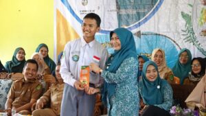 94c3e069f445bfb6411cce0a75a0e2b3