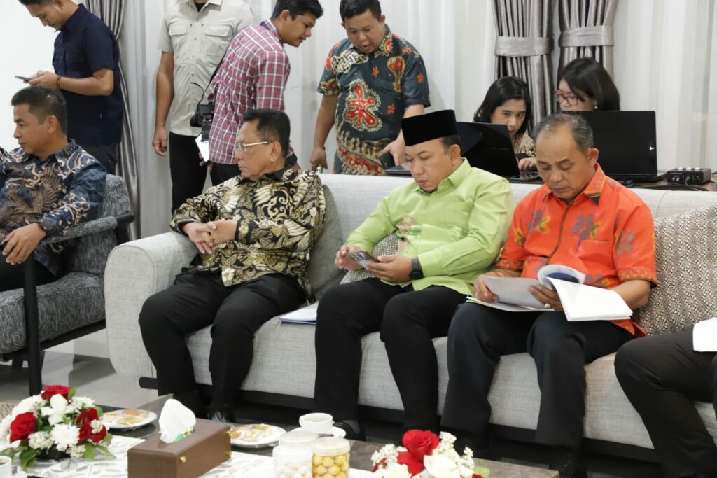 98c3e32c6bd7a9c04e135854030b5330