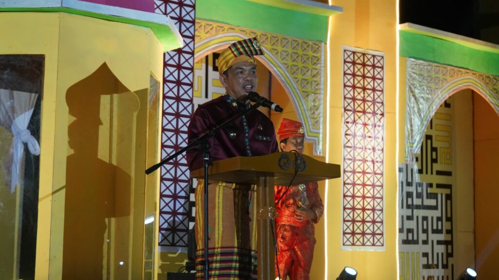 3803fffaaeda640128de4a17f075fd55