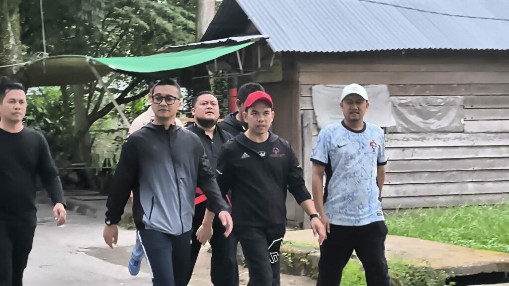 6eca5db2ce94cd52e701b61e9c3a84e8