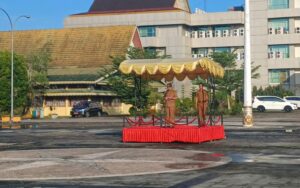 ce64bfe79d8122eaf0a05157a6f7f059