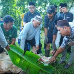 11 Zulhijjah, Bupati Herman Pimpin Pemotongan Hewan Kurban di Kompleks Kantor Bupati Inhil