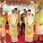 Bupati Inhil Dukung Pelestarian Budaya Daerah Melalui Partisipasi pada Pawai Budaya MTQ XLIV Provinsi Riau