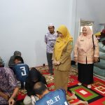 Ketua TP PKK Inhil Hj. Katerina Susanti Herman Hadiri Khitanan Massal, Antusiasme Masyarakat Membludak Capai 115 Pendaftar