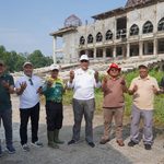Gerakan Jumat Bersih “Sekda Inhil Laksanakan Gotong Royong Bersama di Area Islamic Center”