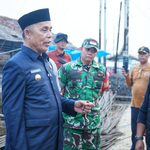 Pastikan Kualitas Pekerjaan, Bupati Herman Tinjau Langsung Pembangunan Jerambah Beton Khairiah Mandah – Igal